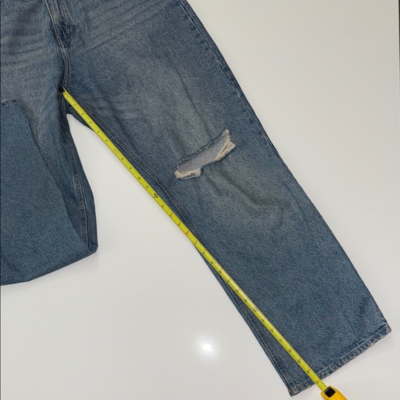 H&M wide leg boot cut women jeans size 8  or Euro 40. Pre owned like new - Picture 4 of 8